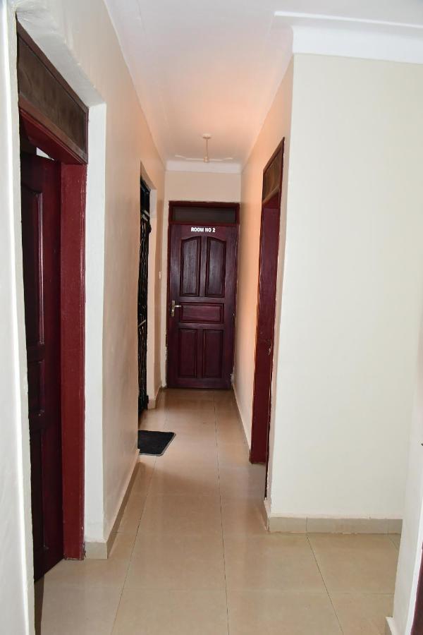 Golden Cherries Guest House Jinja Dış mekan fotoğraf